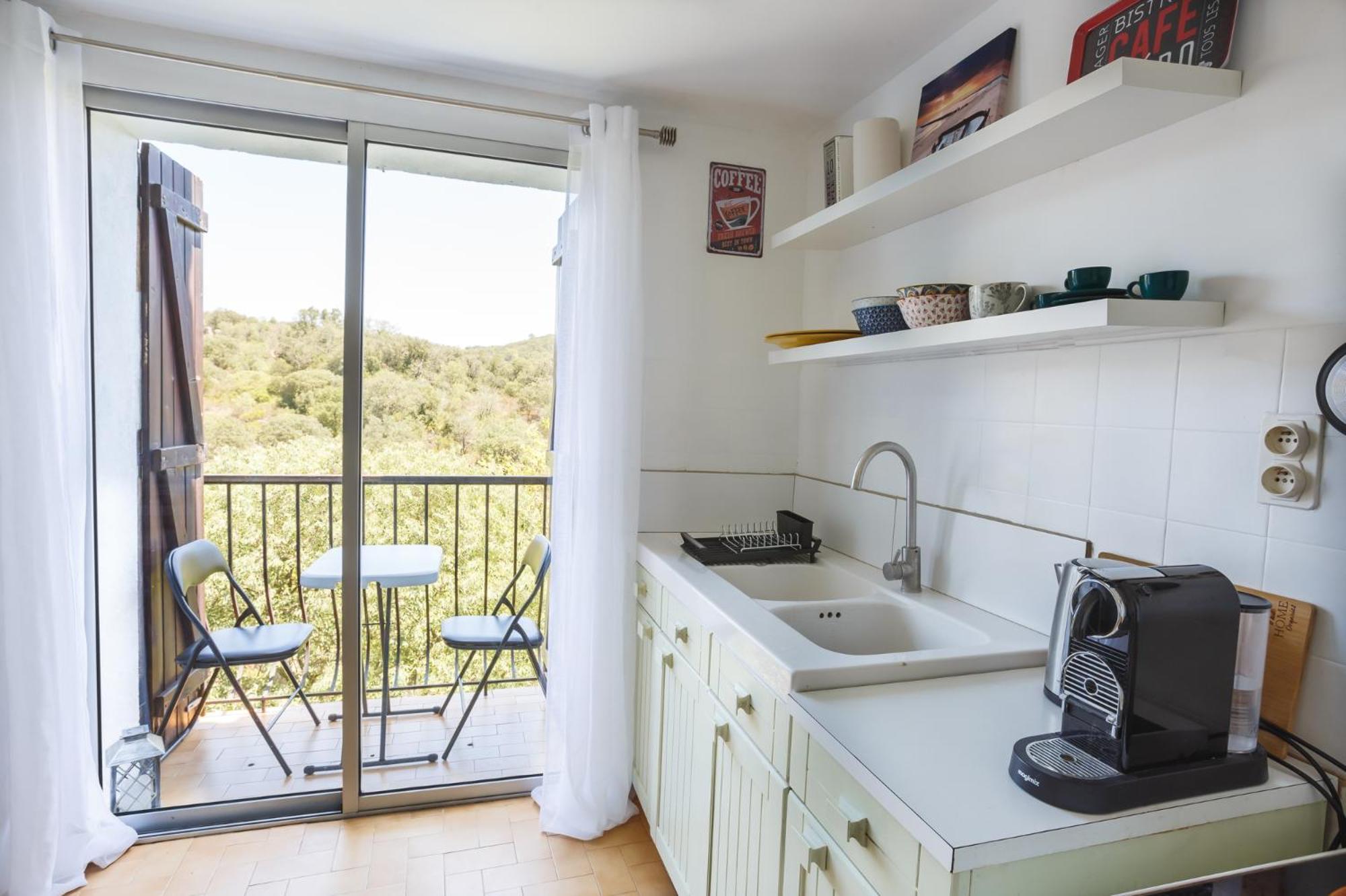 Cosy Apartment In Ancient Gabian With River And Vineyard Views 外观 照片